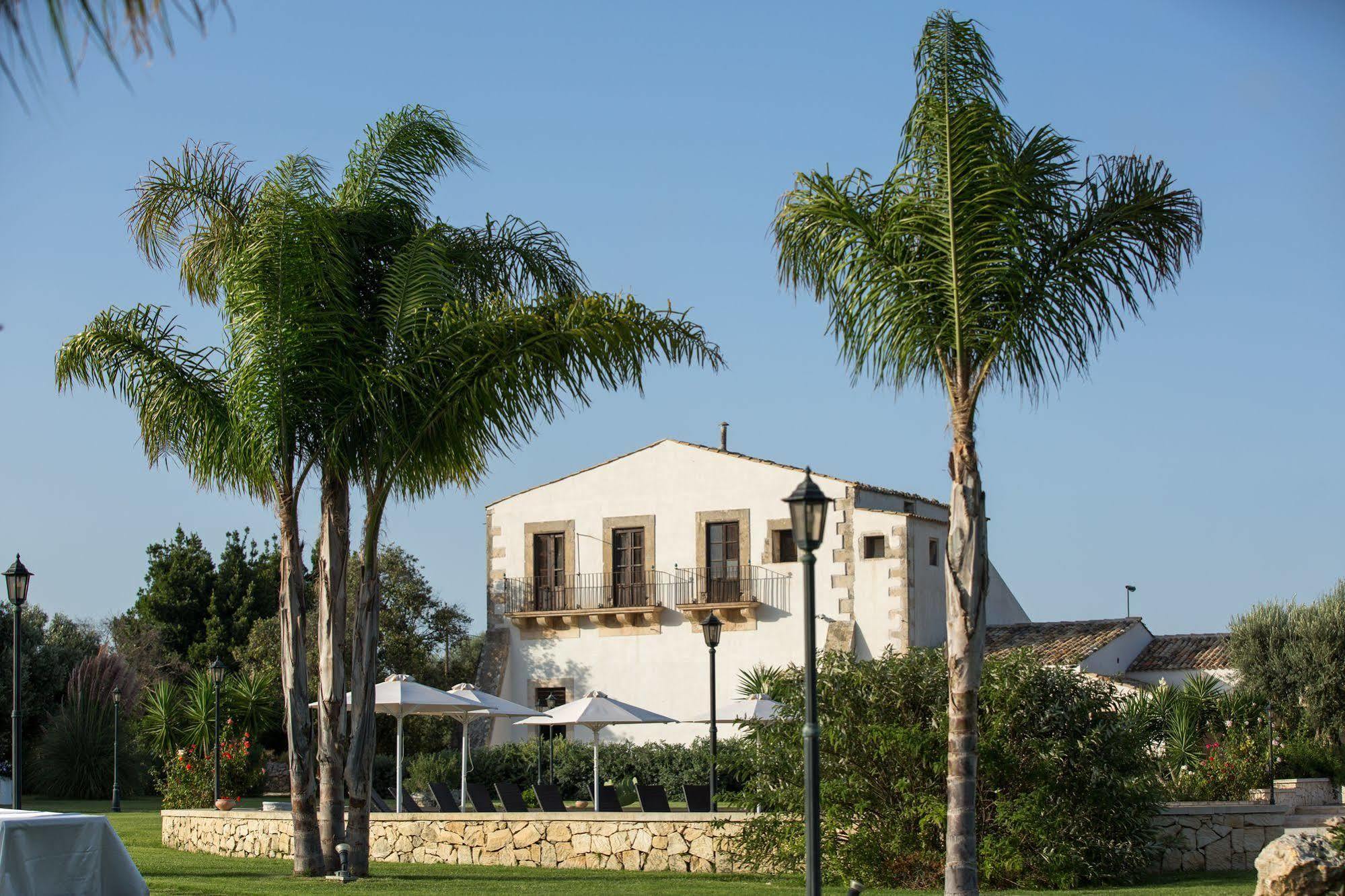 Aparthotel Casal Sikelio Cassibile Exterior foto